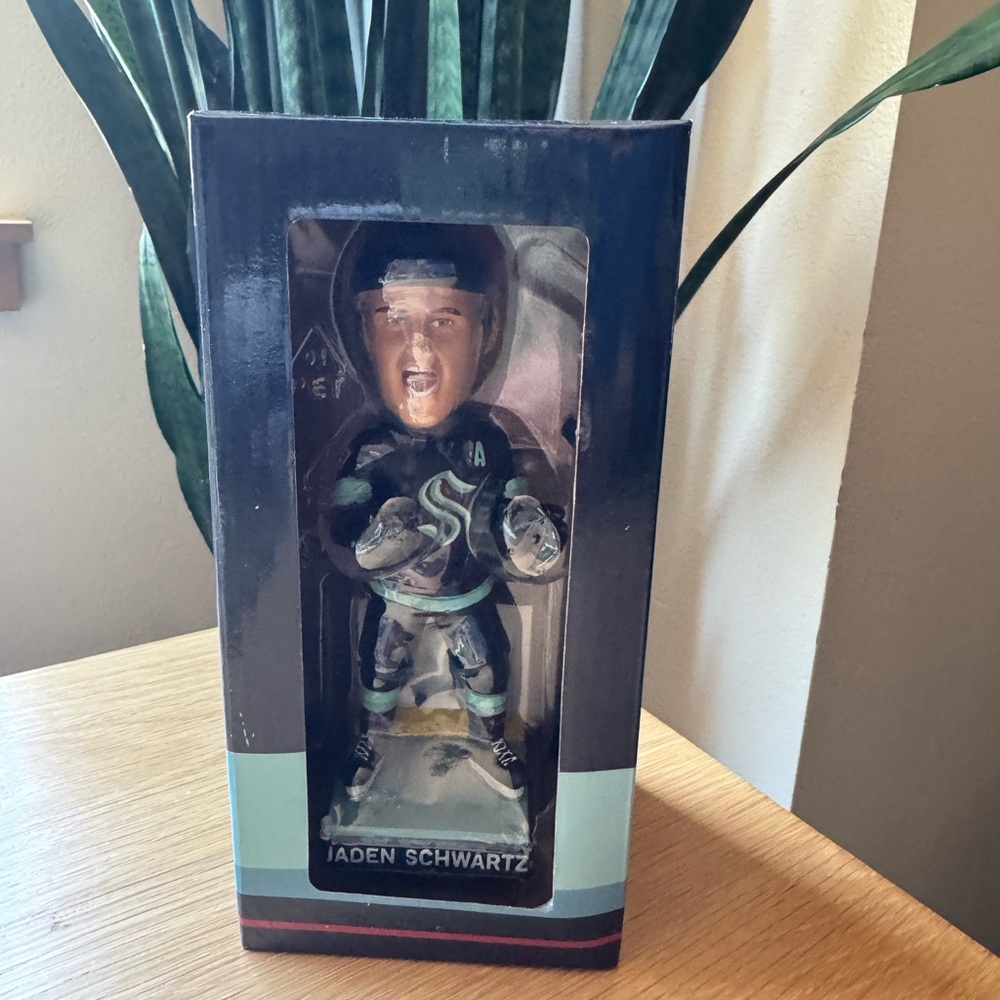 NIB Seattle Kraken Jaden Schwartz Bobblehead - Black and Blue
